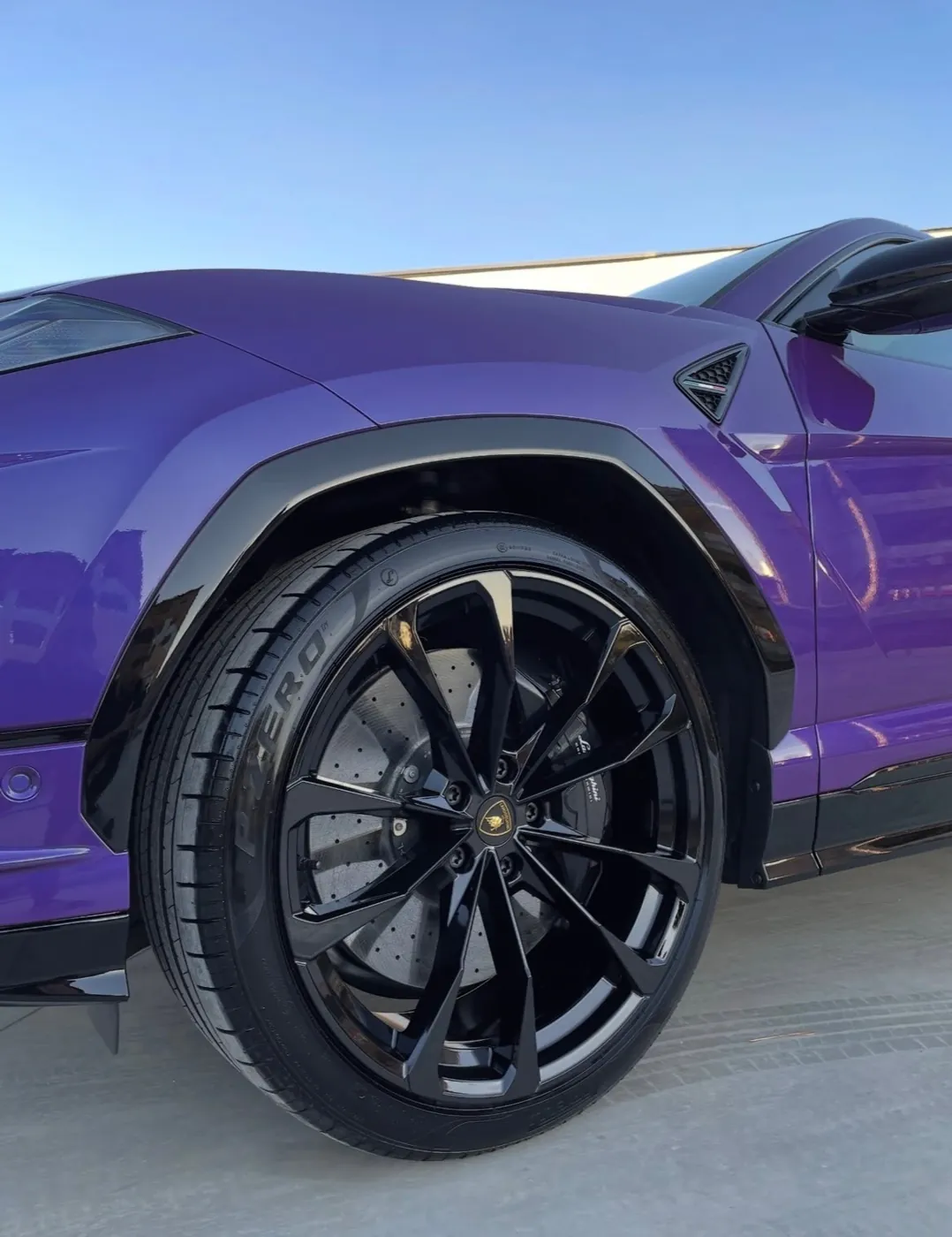 След — Lamborghini Urus — Джанта и спирачен апарат